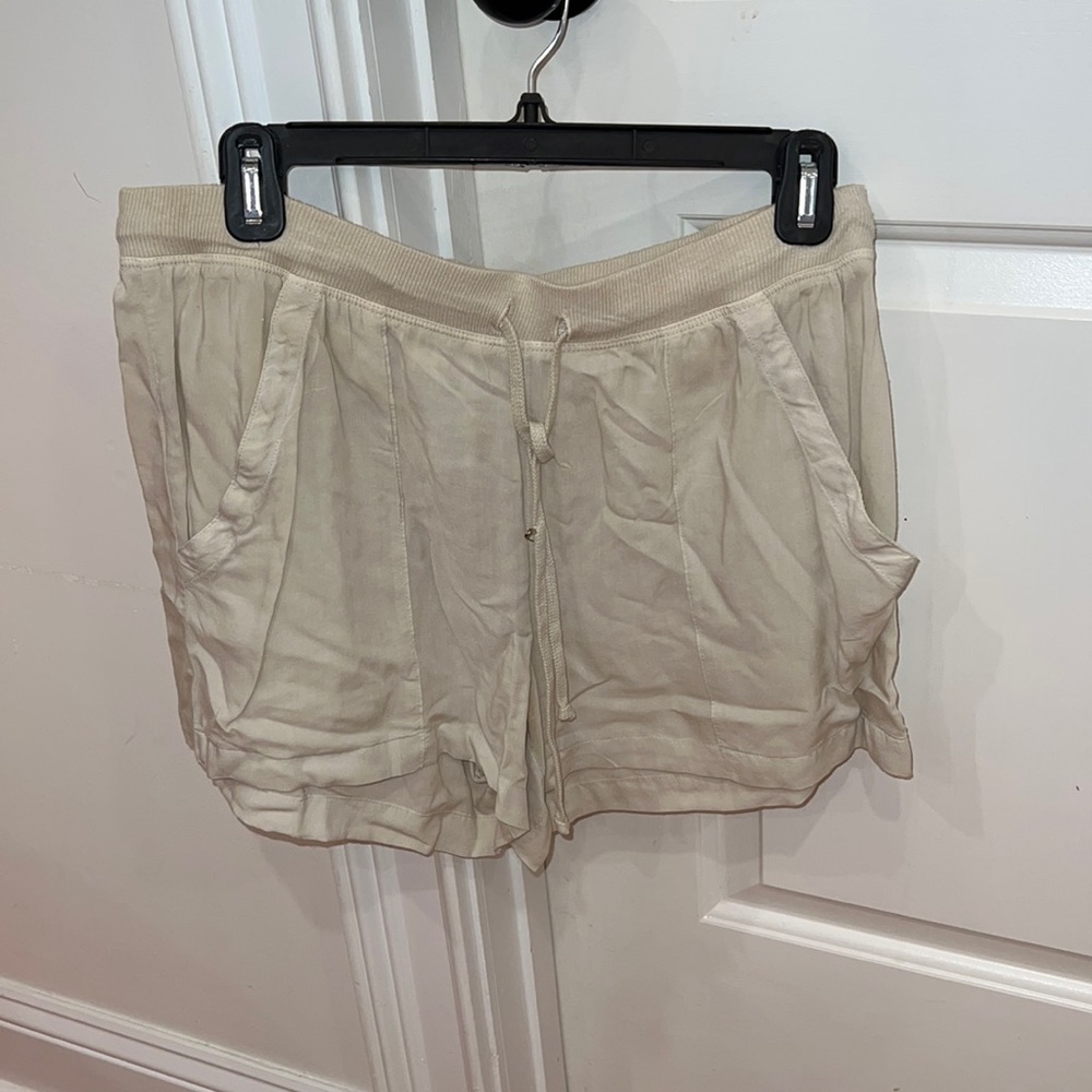 Hardtail cream shorts